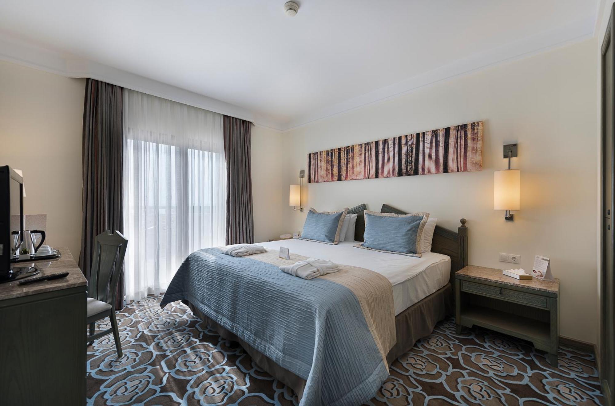 Junior Suite con Vista Mare - Edificio Principale (2 Adulti + 2 Bambini)